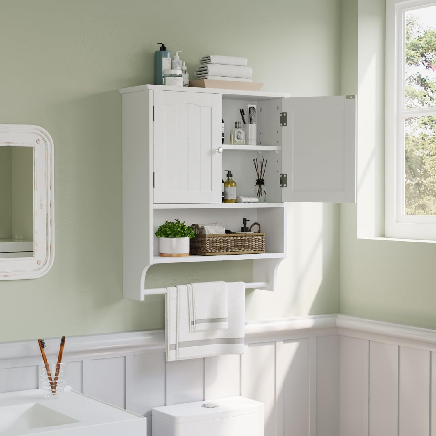 White Wall Mounted Bathroom Cabinet